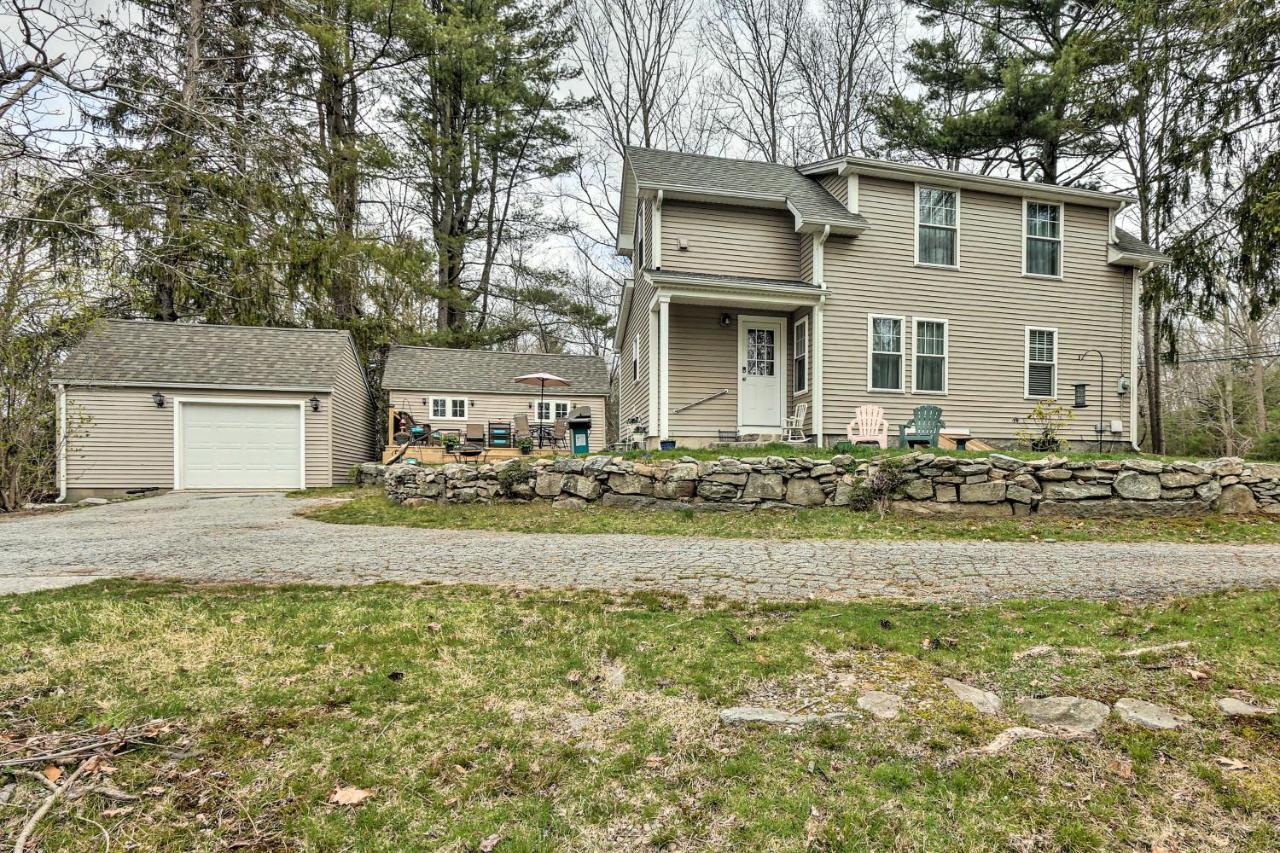 Remodeled Farmhouse In Waterford Near 2 Beaches! Exterior foto
