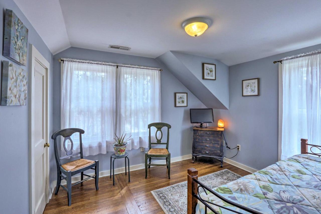 Remodeled Farmhouse In Waterford Near 2 Beaches! Exterior foto